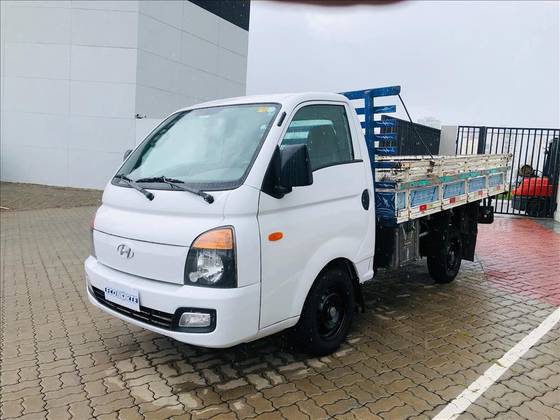 HYUNDAI HR 2.5 LONGO SEM CAÇAMBA 4X2 16V 130CV TURBO INTERCOOLER DIESEL 2P MANUAL